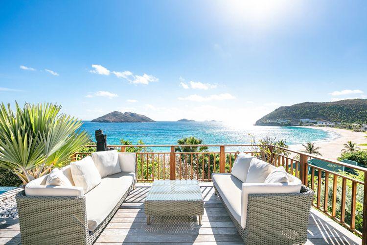 Villas on Flamands beach St Barts - Villa Estrella outside deck overlooking white sand beach