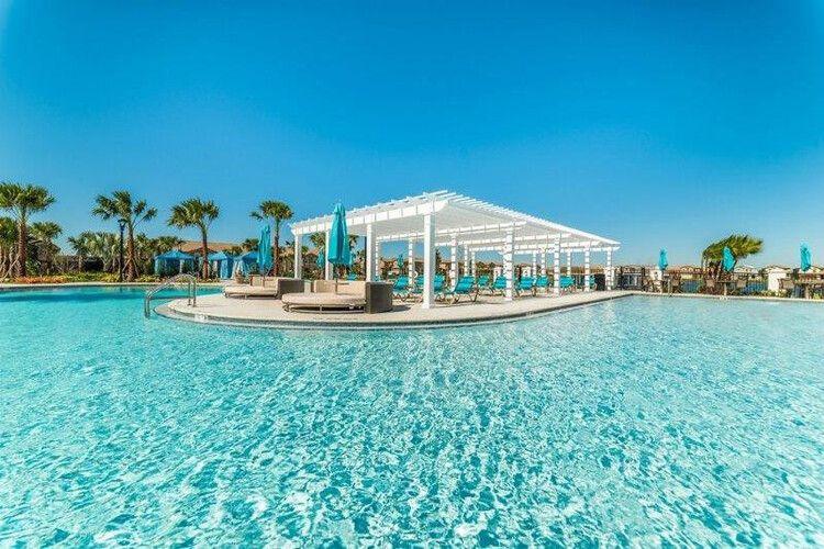 About Windsor at Westside Resort water park, resort pool