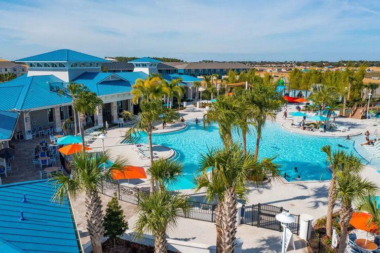 Windsor Island Resort pool, Top Villas