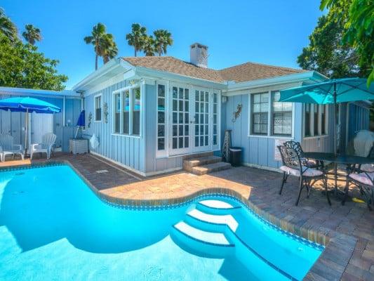 North Clearwater Beach 1 - vacation rentals near Legoland, Florida