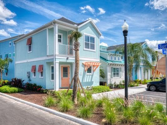 Margaritaville 45 pet friendly vacation homes near Universal