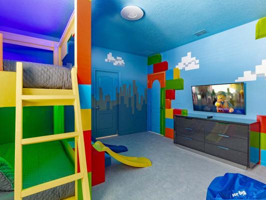 Orlando homes with Legoland-themed rooms - Solterra Resort 368