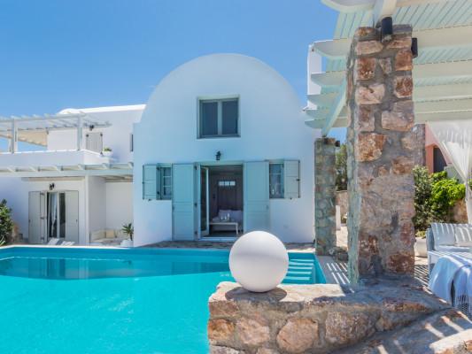Michaela Residence Santorini villas with private pools