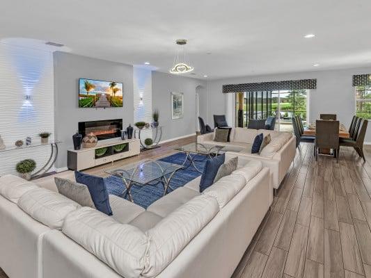 Solterra Resort 263 13 bedroom vacation rentals in Florida