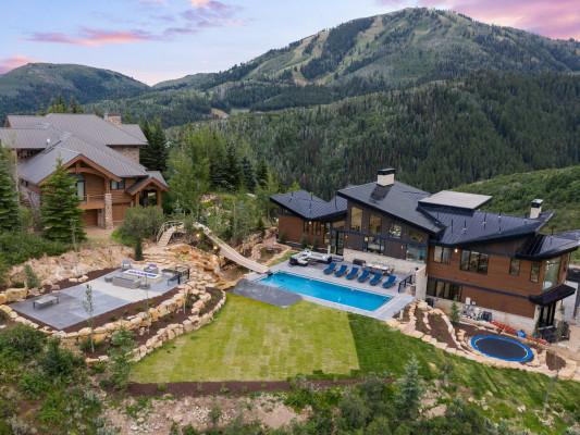 Park City 100 - rentals with air con and pools