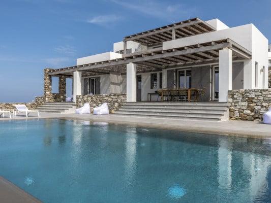 Villas in Greece with pools Templo y Mar in Mykonos