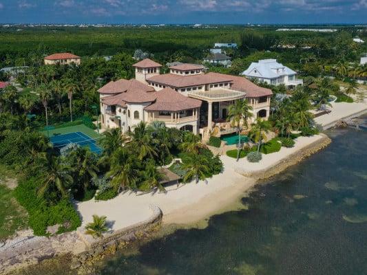 Kempa Caribe Cayman Islands vacation rental