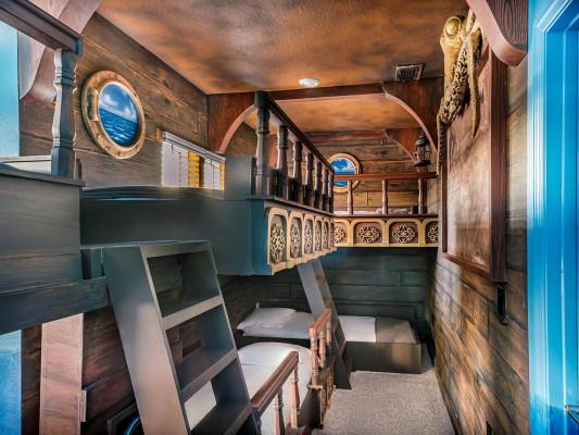 Harbor Island 6 - Melbourne Beach vacation rentals with themed bedrooms