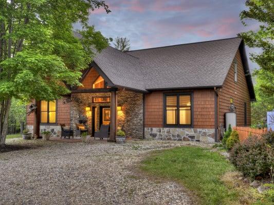 Blue Ridge 14 mountain cabin for rent