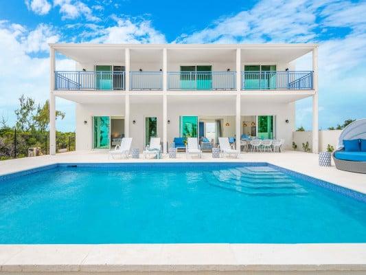 Hura Sea Azure Providenciales villas near Maskanoo