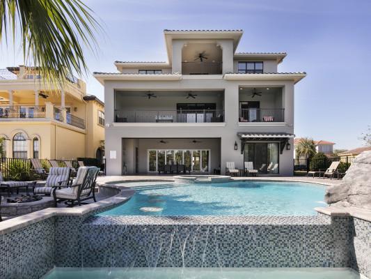 Reunion Resort 12000 Orlando vacation rentals near Orange County Convention Center