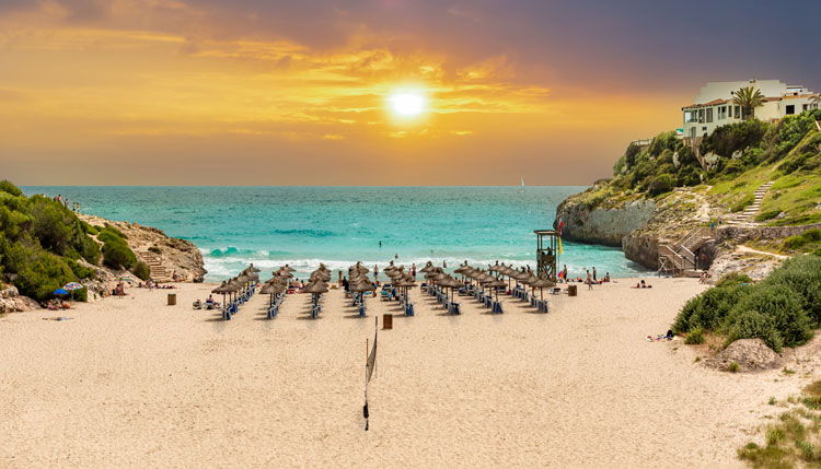 Golden sand beach in Mallorca - Best places to visit in January